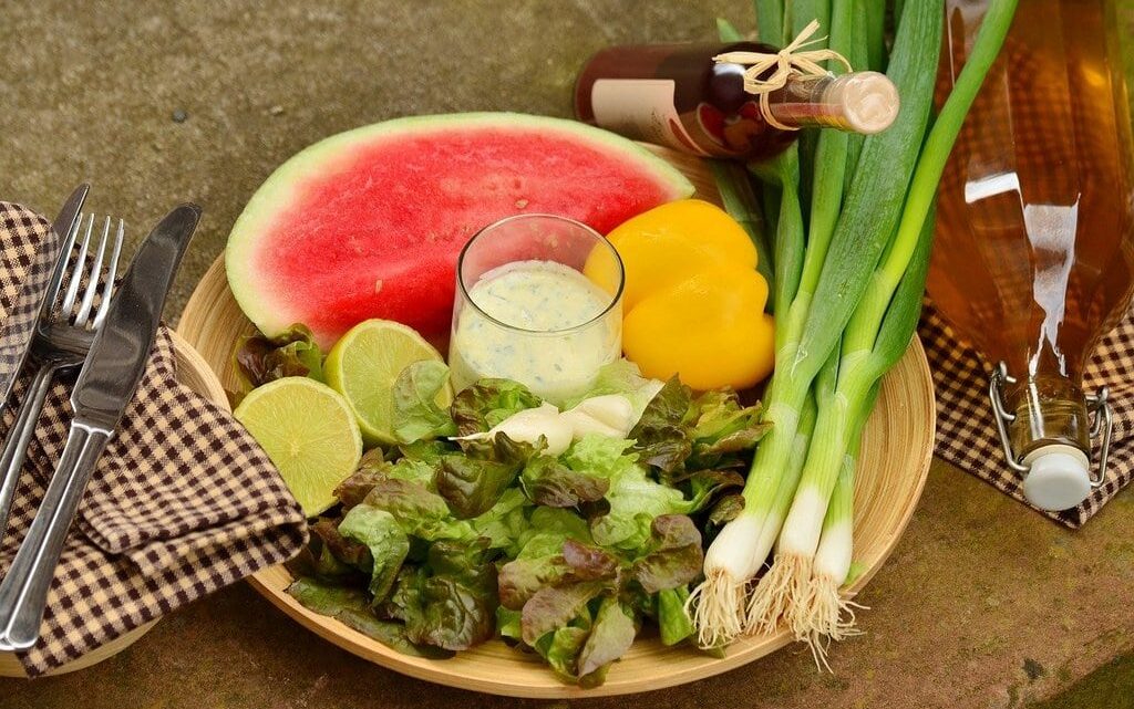 Pourquoi choisir un plateau repas pour vos événements ?